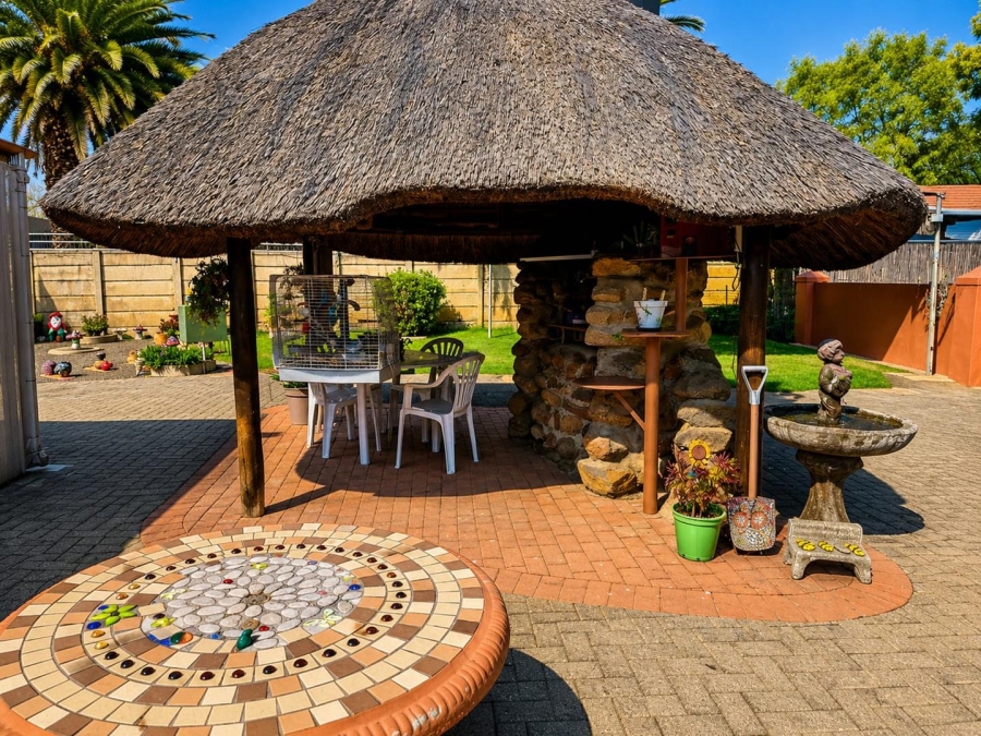 5 Bedroom Property for Sale in Wilgehof Free State